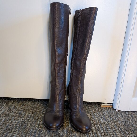 Gianni Bini Shoes - EUC Gianni Bini Zipper Tall Boots Size 9